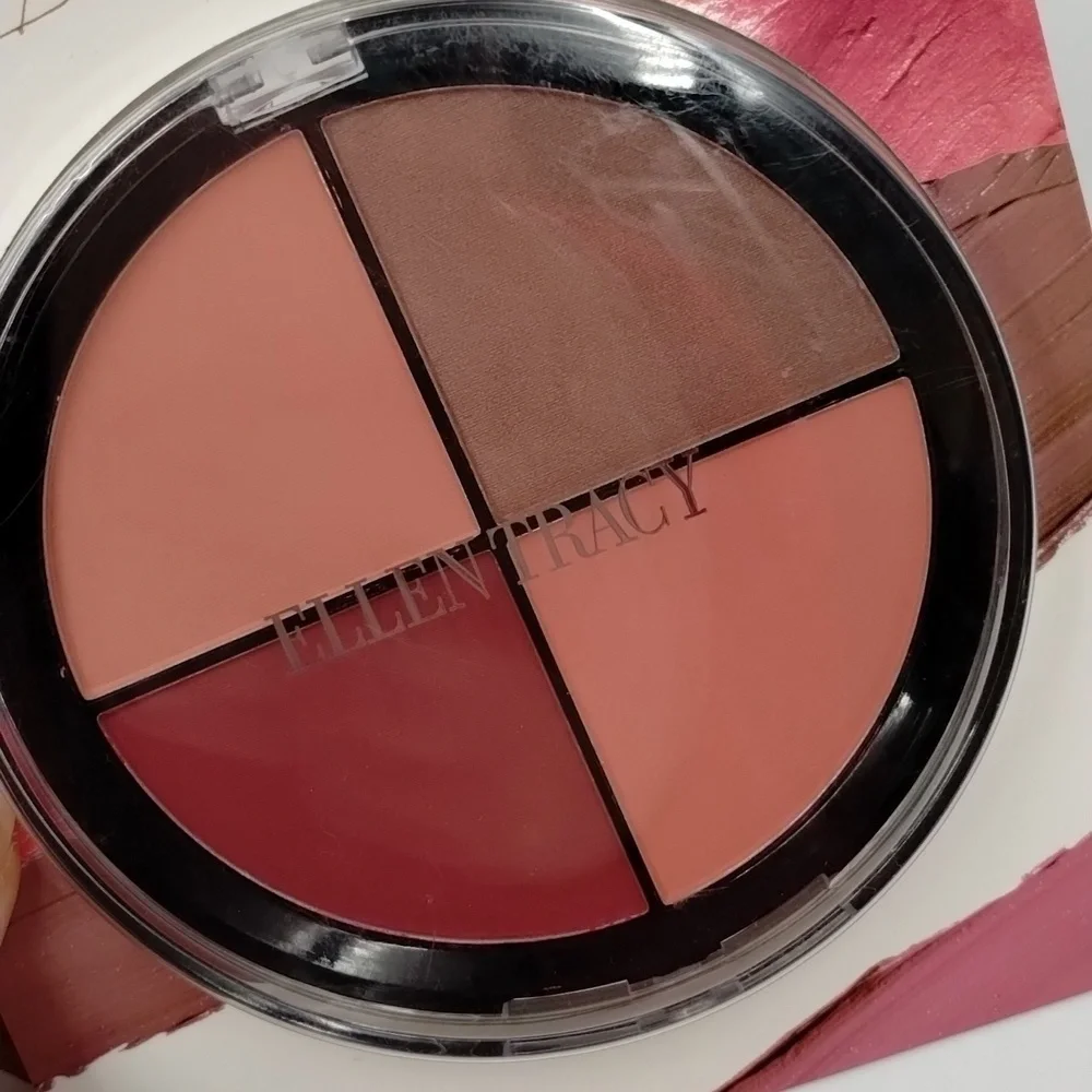 Ellen Tracy Blush Compact in package women's